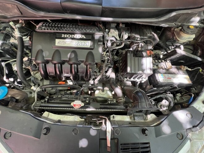 Honda Insight 2010, 250,000 km - 1.3 l - Ucar