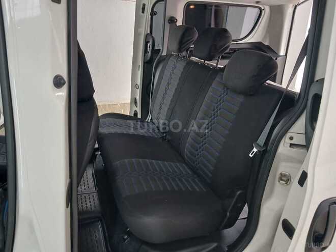 Fiat Doblo 2022, 68,000 km - 1.4 l - Bakı
