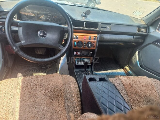 Mercedes E 300 d 1990, 458,326 km - 3.0 л - Cəlilabad