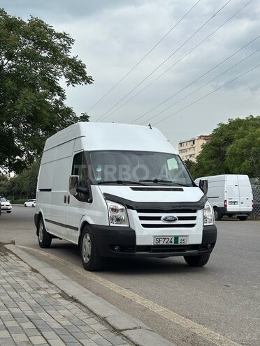 Ford Transit-1