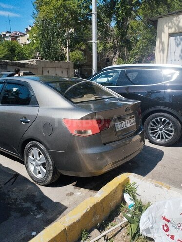 Kia Cerato 2009, 332,700 km - 1.6 l - Sumqayıt
