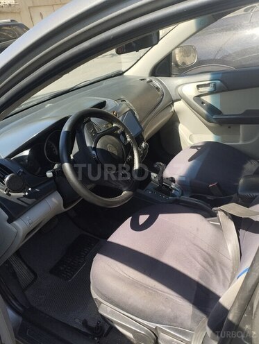 Kia Cerato 2009, 332,700 km - 1.6 l - Sumqayıt