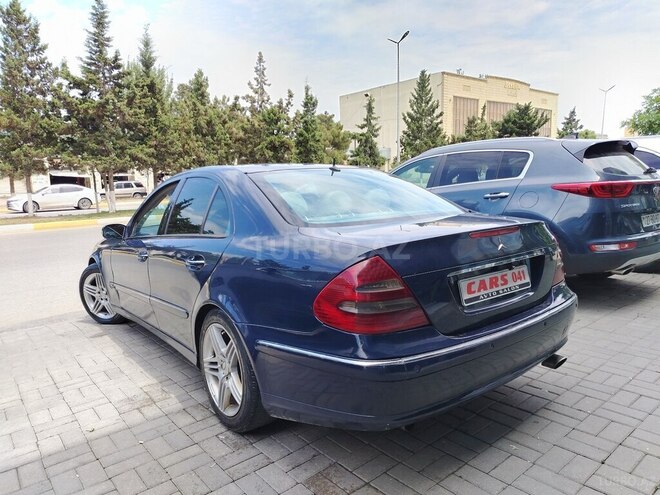 Mercedes E 270 2002, 302,000 km - 2.7 l - Sumqayıt
