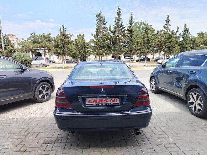 Mercedes E 270 2002, 302,000 km - 2.7 l - Sumqayıt