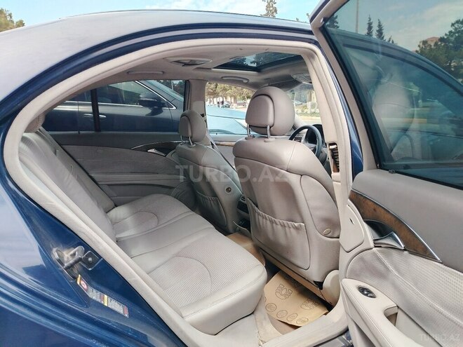 Mercedes E 270 2002, 302,000 km - 2.7 l - Sumqayıt
