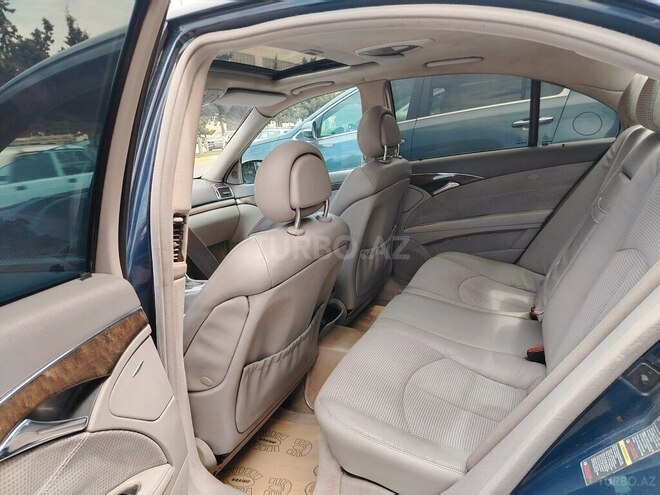 Mercedes E 270 2002, 302,000 km - 2.7 l - Sumqayıt