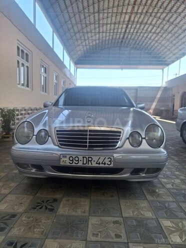 Mercedes E 240 2000, 303,150 km - 2.4 l - Tovuz