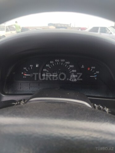 Opel Vectra 1994, 590,000 km - 2.0 l - Qusar
