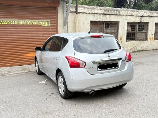 Nissan Tiida 2013, 136,000 km - 1.6 l - Bakı