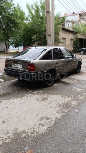 Opel Vectra 1989, 433,252 km - 1.6 l - Sumqayıt