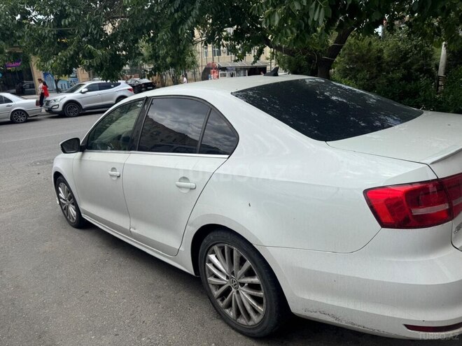 Volkswagen Jetta 2015, 222,532 km - 1.8 l - Bakı