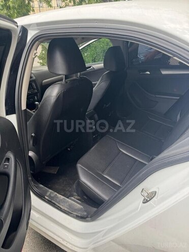 Volkswagen Jetta 2015, 222,532 km - 1.8 l - Bakı