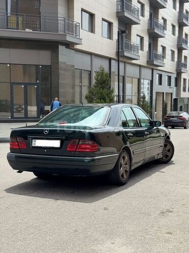 Mercedes E 230 1996, 490,000 km - 2.3 l - Bakı