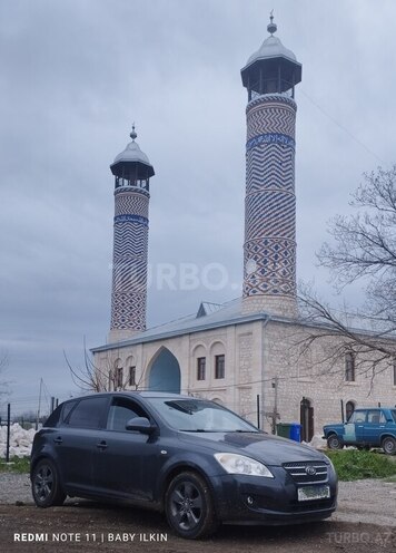 Kia Ceed 2007, 299,000 km - 1.6 l - Bakı
