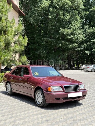 Mercedes C 240 1997, 360,000 km - 2.4 л - Masallı