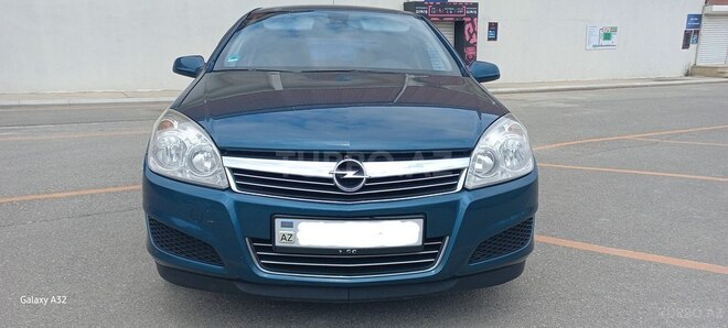 Opel Astra 2007, 235,000 km - 1.4 л - Bakı