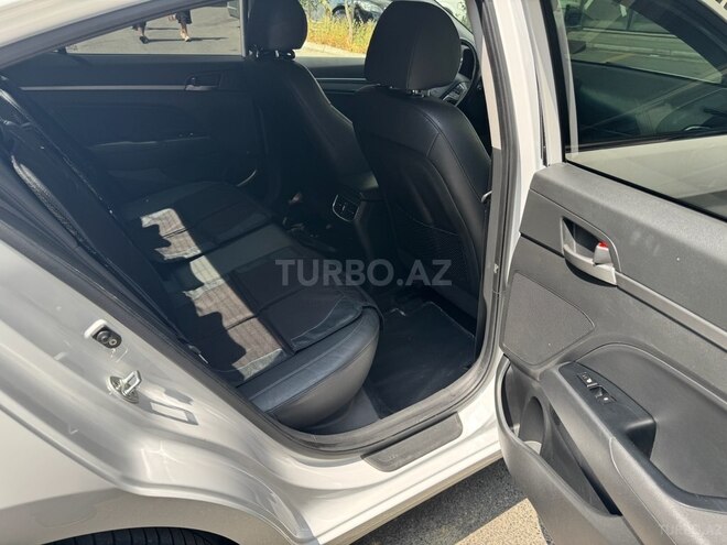 Hyundai Elantra 2017, 92,000 km - 2.0 л - Bakı