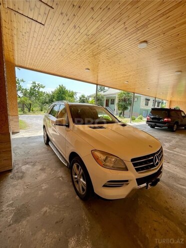 Mercedes ML 350 4MATIC 2011, 200,000 km - 3.5 л - Zaqatala