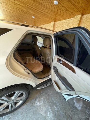Mercedes ML 350 4MATIC 2011, 200,000 km - 3.5 л - Zaqatala