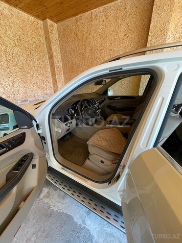 Mercedes ML 350 4MATIC 2011, 200,000 km - 3.5 л - Zaqatala