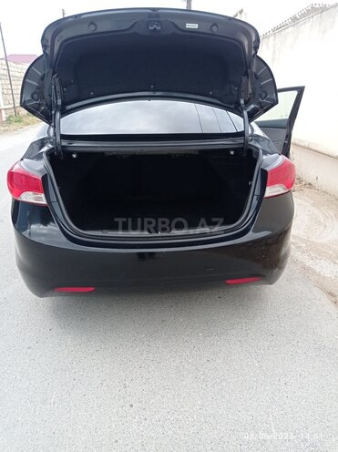 Hyundai Elantra 2011, 230,000 km - 1.8 л - Bakı