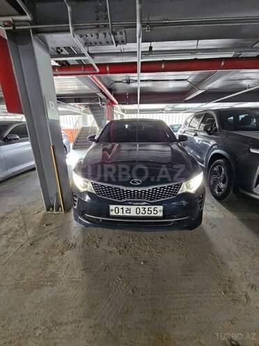 Kia K5-1