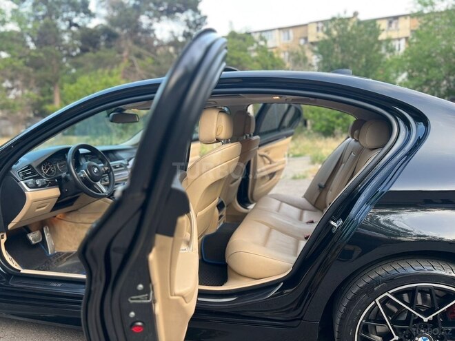 BMW 520-12