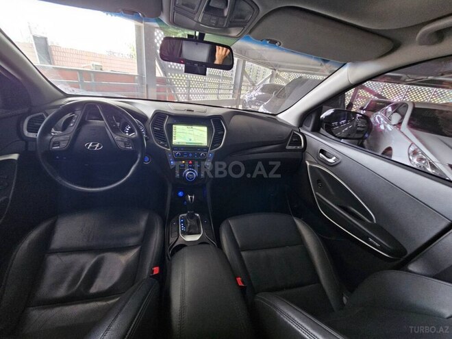 Hyundai Santa Fe-6