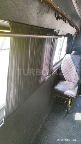 Mercedes 208 D 1990, 442,210 km - 2.3 l - İsmayıllı