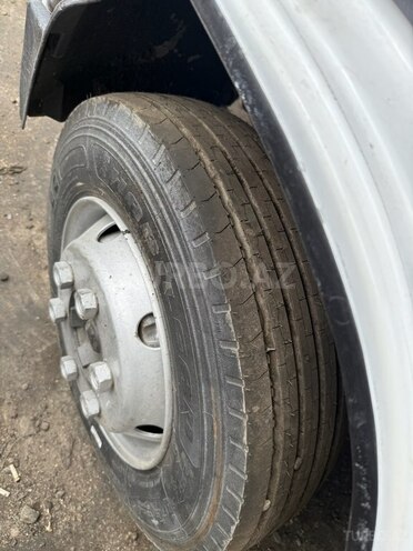 Isuzu  2013, 282,000 km - 4.7 l - Bakı