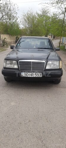 Mercedes E 250 1994, 350,000 km - 2.5 l - İmişli