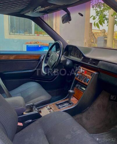 Mercedes E 200 1994, 383,280 km - 2.0 л - Sumqayıt