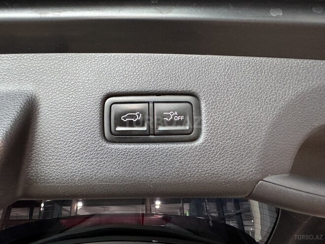 Kia Carnival-17