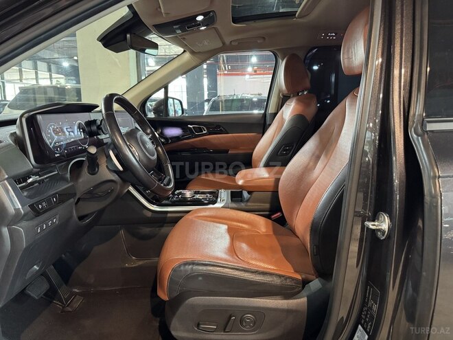 Kia Carnival-8