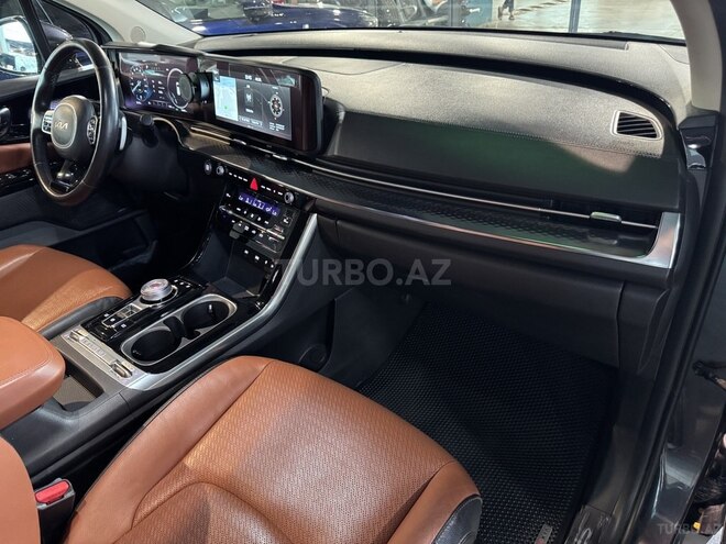 Kia Carnival-11