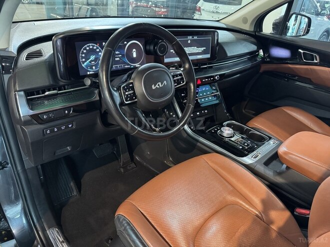 Kia Carnival-9