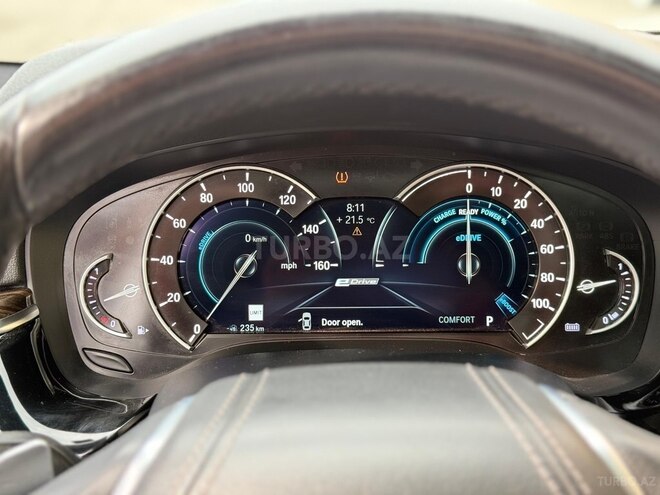 BMW 530e-9