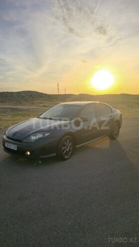 Renault Laguna-8