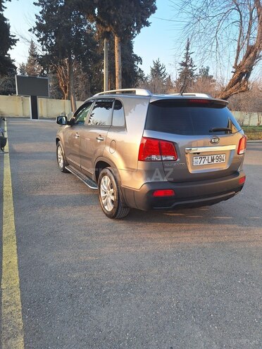 Kia Sorento 2011, 170,000 km - 2.0 l - Biləsuvar