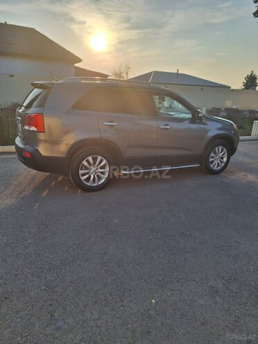 Kia Sorento 2011, 170,000 km - 2.0 l - Biləsuvar