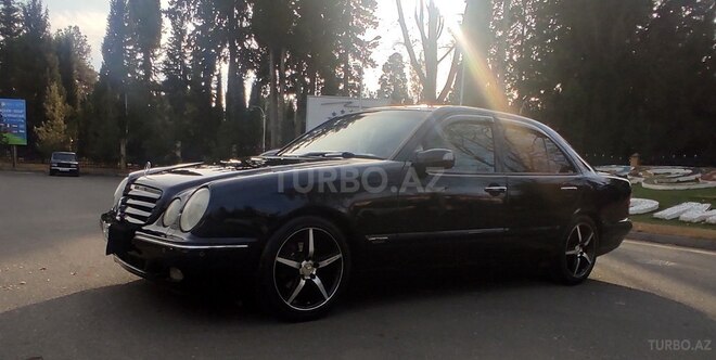 Mercedes E 240 1999, 330,000 km - 2.6 l - Mingəçevir