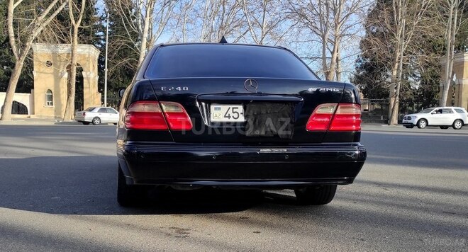 Mercedes E 240 1999, 330,000 km - 2.6 l - Mingəçevir