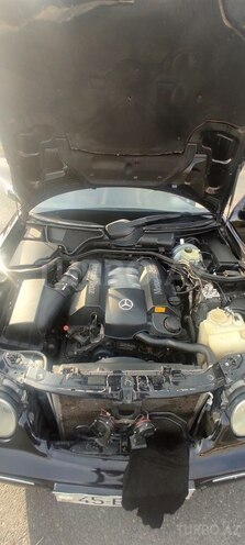 Mercedes E 240 1999, 330,000 km - 2.6 l - Mingəçevir