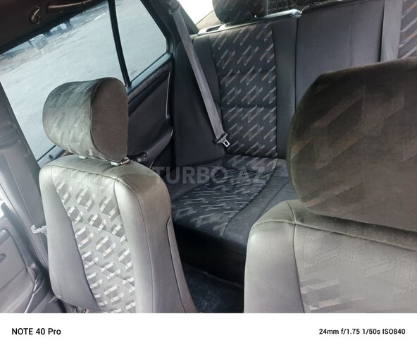 Mercedes C 220 d 2000, 109,545 km - 2.2 л - Bakı