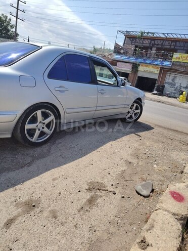 Mercedes E 220 d 2000, 288,000 km - 2.2 l - Bakı