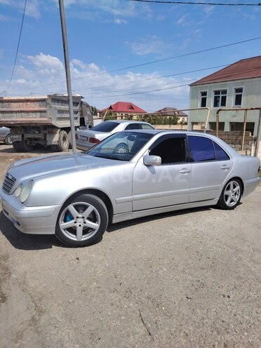 Mercedes E 220 d 2000, 288,000 km - 2.2 l - Bakı