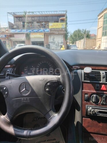 Mercedes E 220 d 2000, 288,000 km - 2.2 l - Bakı
