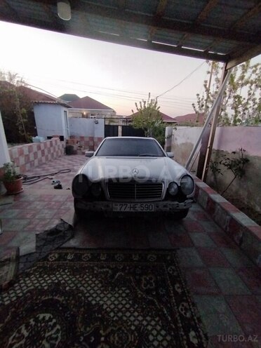 Mercedes E 280 1996, 400,000 km - 2.8 l - Bakı