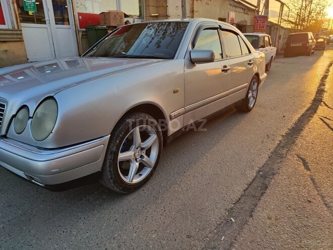 Mercedes E 240 1998, 460,000 km - 2.4 l - Şabran
