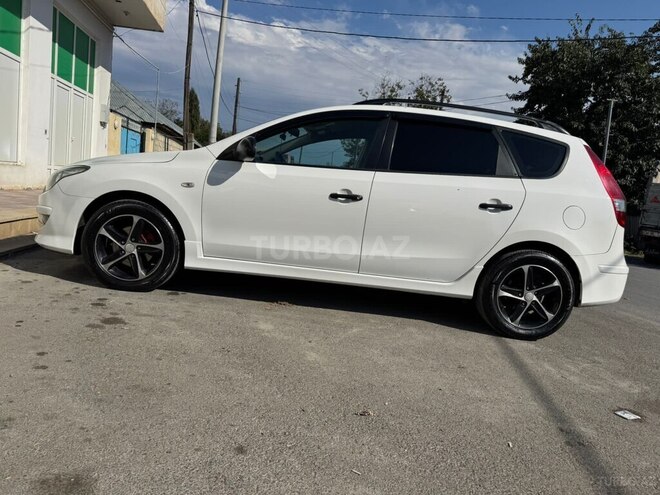 Hyundai i30 2011, 214,000 km - 1.6 l - Qəbələ
